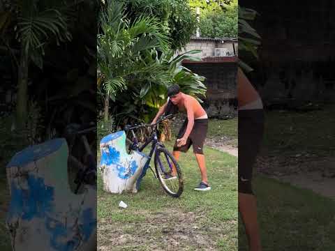 Broma bicicleta 🚵 | prank bikes🤣😂 #funny #humor #comedy #viralvideo #bromaspesadas #funnyvideo