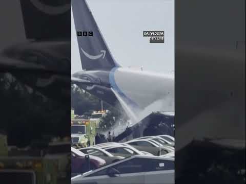 <strong>Plane</strong> crash: Amazon cargo <strong>plane</strong> થયું ક્રૅશ, અમેરિકામાં દુર્ઘટના, પાંચ લોકોનાં મોત
