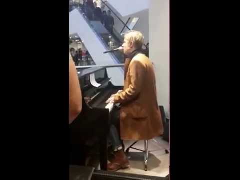 Tom Odell - Have Yourself a Merry Little Christmas Live @ John Lewis instore 16/12/14