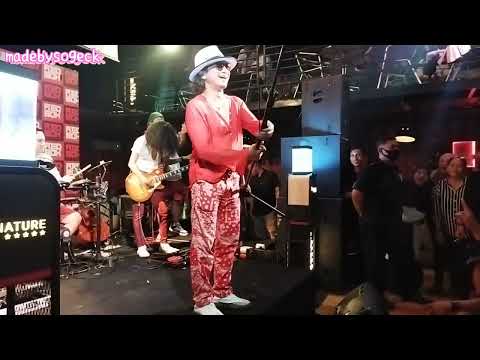 Manis Dan Sayang - Koes Plus (Cover by Andy /rif) Live At Redbox Cafe Pekalongan