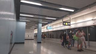 港鐵屯馬綫不載客列車經過土瓜灣站二號月台（列車故障）