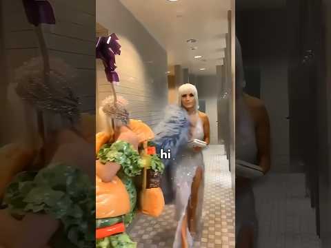 J Lo ignoring Katy Perry in the met gala