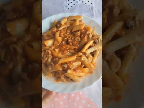 Macarrones con carne y salsa a la boloñesa 🤤