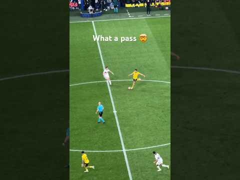 Crazy 😳 #fußball #championsleague #viral #wow #fy #bvb #goal #mbappe #dembele #pass #hummels #omg