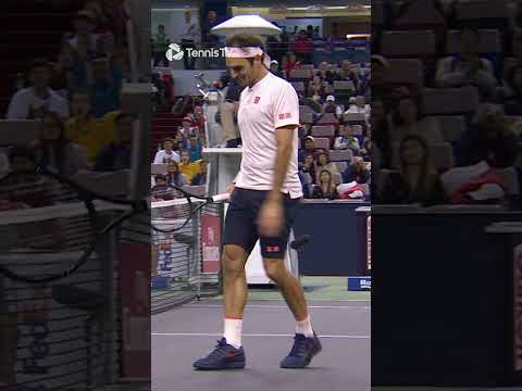 Federer Applauds Miraculous Medvedev Volley ✨