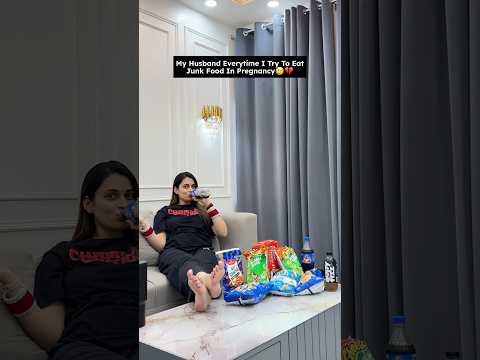 Junk Food In Pregnancy💔😞 #rajatswati #swatimonga #pregnancy #junkfood #pregnancyjourney #viral