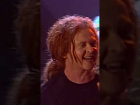 Reliving Simply Red's 'Fairground' Sparkle from the 1995 #MTVEMAs 🎡✨