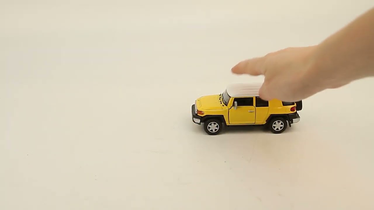 Автомобиль Toyota FJ Cruiser KINSMART инерционный 1:36 в ассортименте - видео