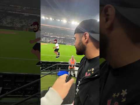 Você teria coragem de entrar no campo no meio de uma partida? PARTE 2 #shorts