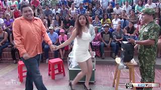 Calle y Risa  comicos ambulantes un especial de chistes en la calle