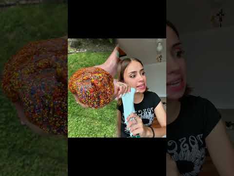 la compañera de plastilina VS la del slime xd