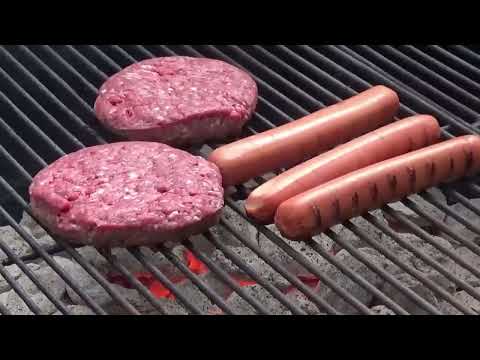 HOW NOT TO GRILL HAMBURGERS AND HOT DOGS ON A CHARCOAL GRILL AND HOW TO DO IT RIGHT