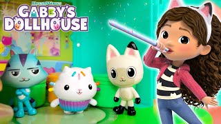 SURPRISE! 🎉 Decorating for DJ Catnip! 🎈🎁 | GABBY'S DOLLHOUSE TOY PLAY ADVENTURES