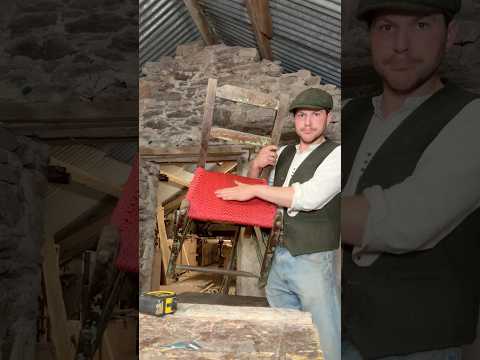 Weaving A Seat #woodworking #craft #irish #furnitire #suganchair
