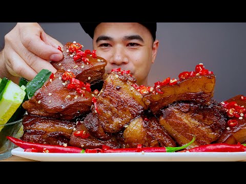 SPICY BRAISED PORK JOWL WITH COCONUT CREAM | MUKBANG ASMR | ALFIE EATS