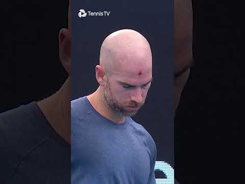 Mannarino Hits Himself In The FACE With His Racket 🤕