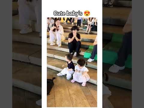 Cute baby's 😍🥰 Tu Mere Agal Bagal Hai 💃 | Mika & Pritam Magic | 4K Shorts
