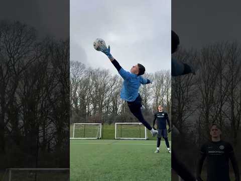 Full stretch 👌 #football #soccer #goalkeeper