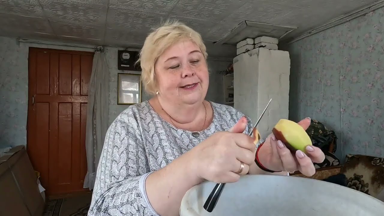 Первый раз на даче готовим в новом тандыре. неожиданно получилось очень вкусно.