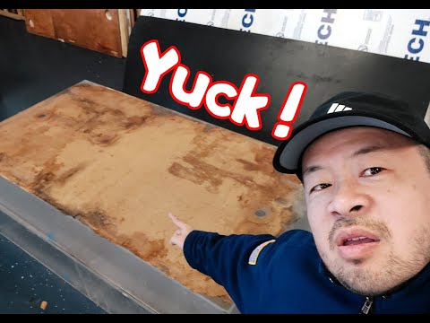 Refinishing Acrylic Aquarium - DIY - Removing DRIE Today I show how I cleaned off dried masking paper from an old aquarium then sand and paint it. Chec