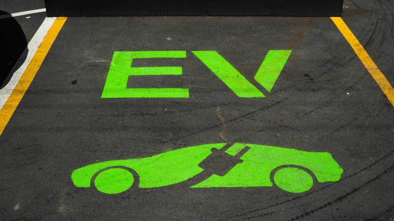 ‘Woke’ bureaucrats are going to ‘force’ Australia down EV path ‘whether it works or not’￼