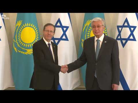 נשיא המדינה החל את ביקורו הרשמי בקזחסטן והתקבל בטקס קבלת פנים בארמון הנשיאות באסטנה