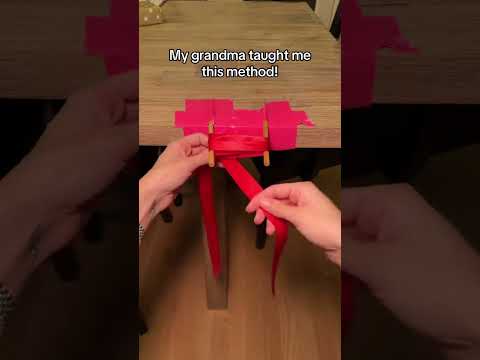 How to tie a christmas bowww! #foryou