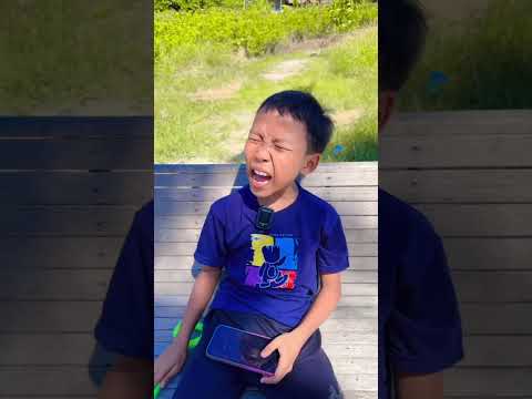 Sepedanya gak sama