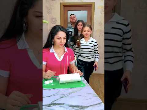 ماما توزع الحلوي😂😂 #trending #comedy #funny #shorts