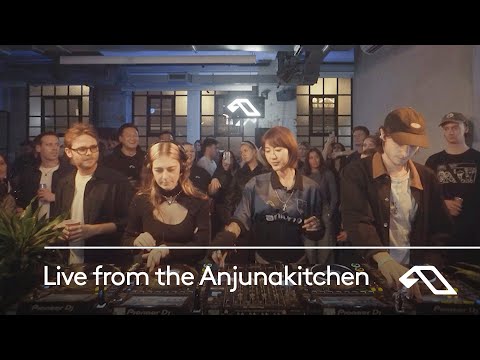 Nicky Elisabeth b2b Qrion b2b Rezident b2b Romain Garcia | Live from the Anjunakitchen