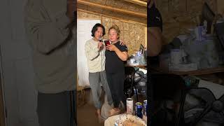 Hmo no qaug beer, Hu nkauj 60 lub xyoo haha (funny)