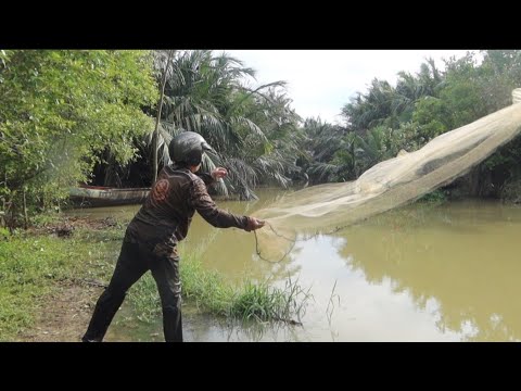 ngga nyangka!!!dip0jokan ini banyak ikanya//tarikane pating grenunud