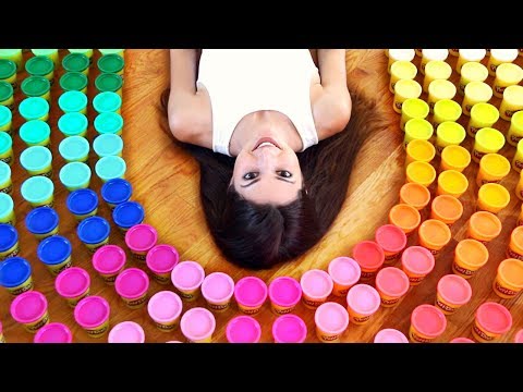 200 PLAY-DOHs, 1 SCULPTURE - PlayDoh Art Challenge // SoCraftastic x GoldieBlox