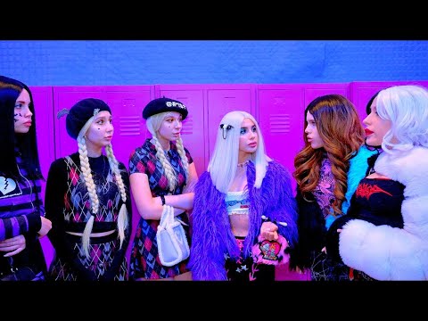 Florida - Vampir Kız! 🏫 VAMPIR OKULUNDA ARAŞTIRMA 🔎 Vanessa Kimdir? 🕵️‍♀️