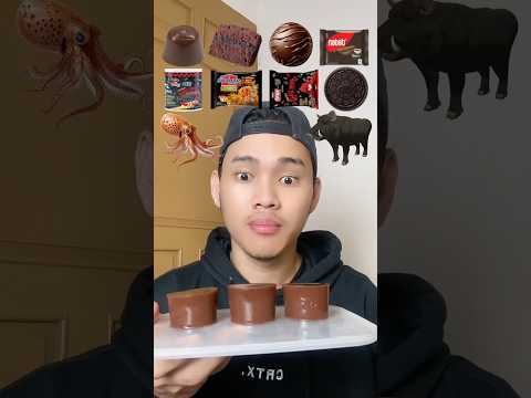 MAKAN EMOJI BAB1 HITAM 😬 SIAPA YANG PERNAH MAKAN GURITA COKLAT 😮 AKU GA PERNAH SEMUA