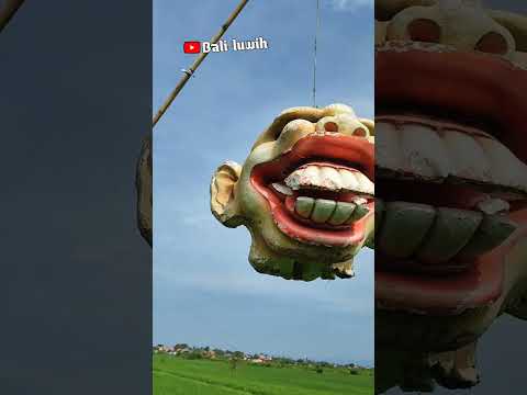 kepala ogoh ogoh celuluk digantung
