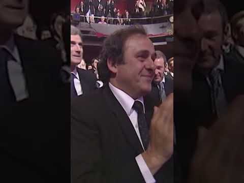 Ronaldinho 🤟🏽 😞😒 Самый скромный обладател Золотого Мяча