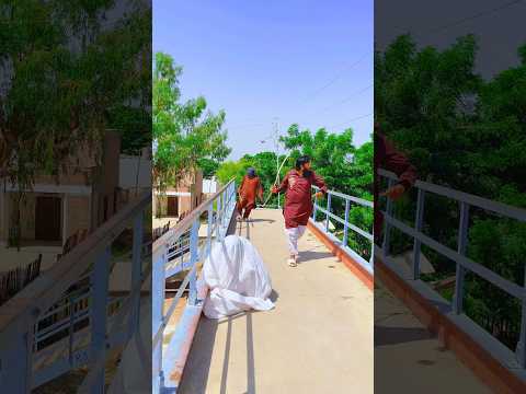 Allah pak ke help #india #viralvideo #islamicprayer #train #foryou