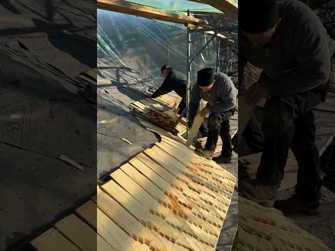 Кровля из дранки | Видео: @cirstean.iosif #своимируками #ремонтсвоимируками #дранка