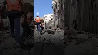 شهيد وجرحى جراء قصف إسرائيلي استهدف منزلا مأهولا بالنازحين غربي مدينة غزة