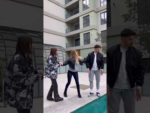 Yüzüğü fırlattı şok olduk😱| Bu şakayı yapmak istediğine gönder 😁
