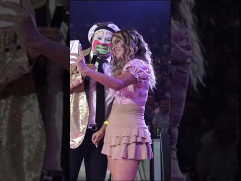 PERLA se llevó la noche con el payaso más irreverente.      #brincosdieras #humor #comedia