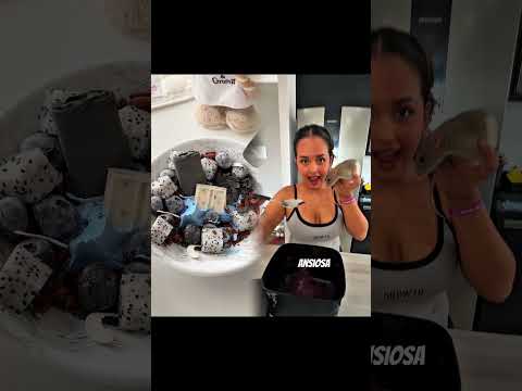 MINHA RATA COMEU AÇAÍ?? 😱 #shorts - Ana Adati