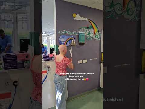 What an emotional moment 🥰#foryou #happy #love #cancer #ringthebell