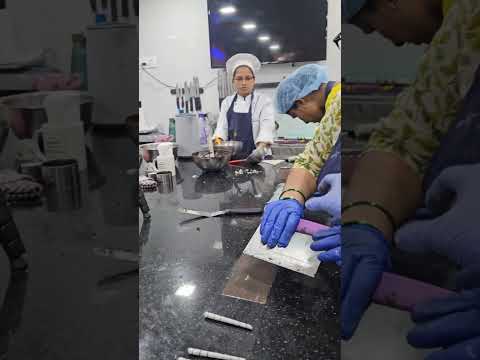 Chocolate garnishes class call on 9987723166