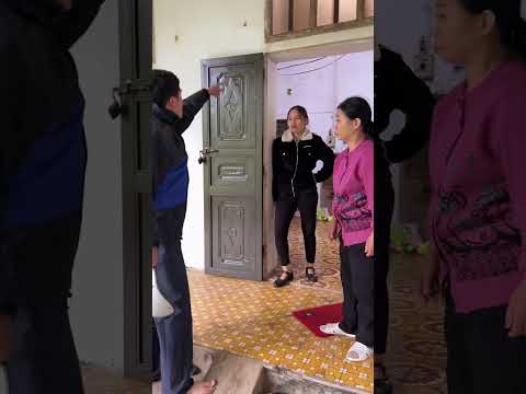 12giờ trưa không nấu cơm cắm mặt vào xem ti vi và cái kết #giadinh #phimhay #thinhhanh #shorts