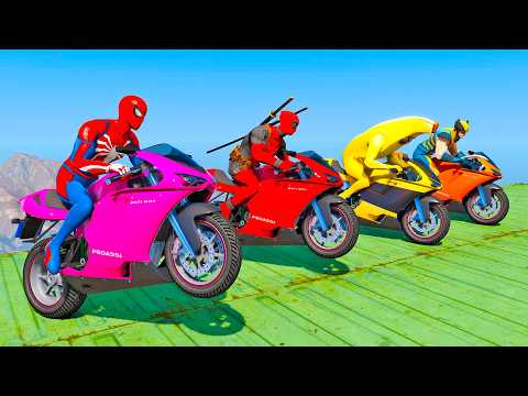 HOMEM-ARANHA E AMIGOS SUPER-HERÓIS COM MOTOS vs RAMPA ONDULADA - GTA V