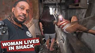 The People Who live Under the bridge : Manila Philippines