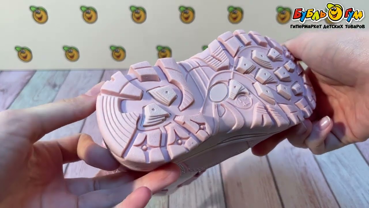 Сапоги Pasito утепленные с декоративным элементом в виде цепи розовые - видео Сапоги Pasito утепленные с декоративным элементом в виде цепи розовые - видео