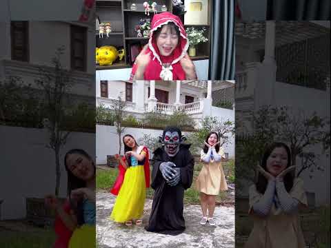 [REACT] Trái Và Phải Quái Vật Có Hai Cô Gái Dễ Thương || Left or Right open happy halloween  #shorts
